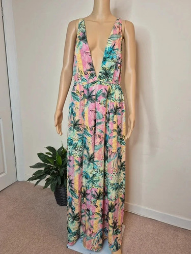 Bnwt asos plunge v - asos,