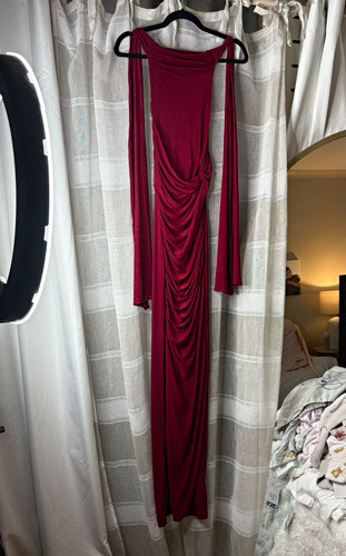 Asos design burgundy neck - asos,